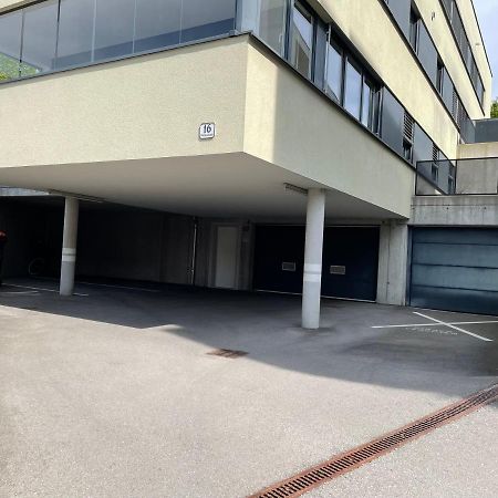 Moderne Stadtwohnung Inkl. Tiefgaragenplatz ブレゲンツ エクステリア 写真