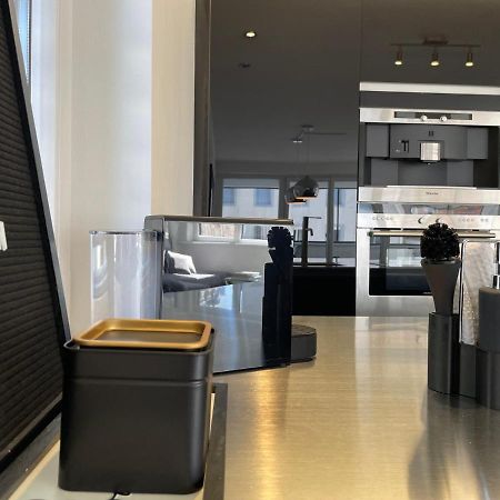 Moderne Stadtwohnung Inkl. Tiefgaragenplatz ブレゲンツ エクステリア 写真