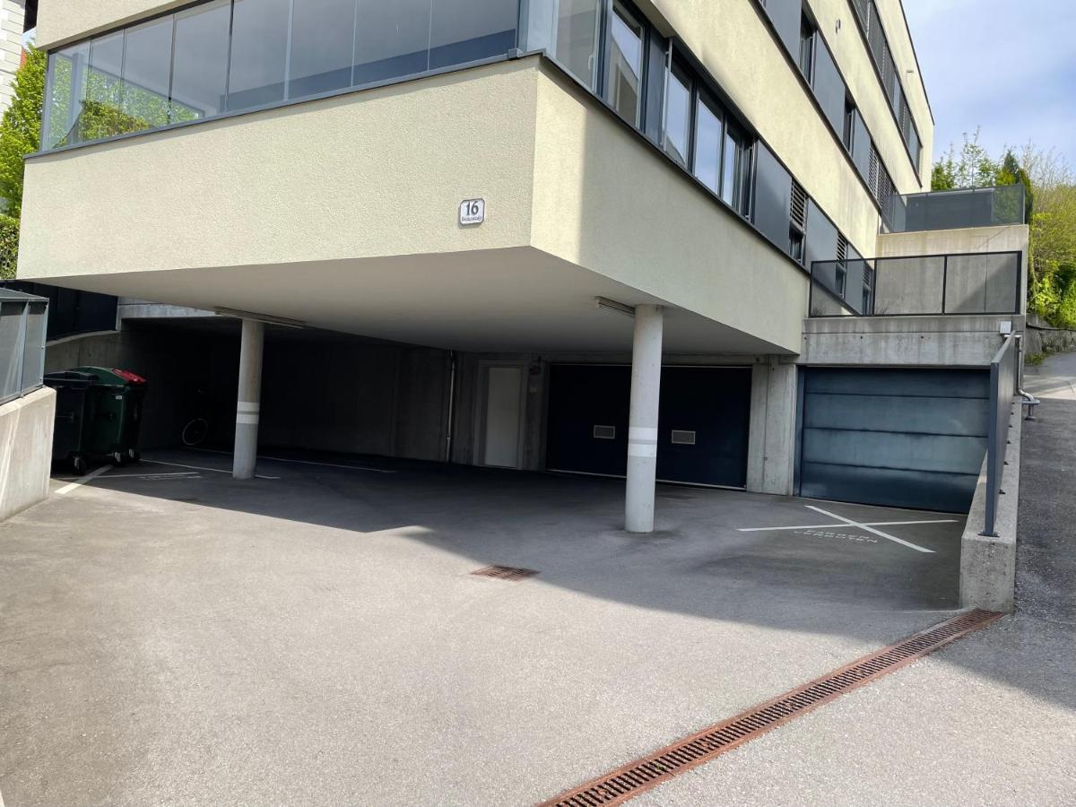 Moderne Stadtwohnung Inkl. Tiefgaragenplatz ブレゲンツ エクステリア 写真