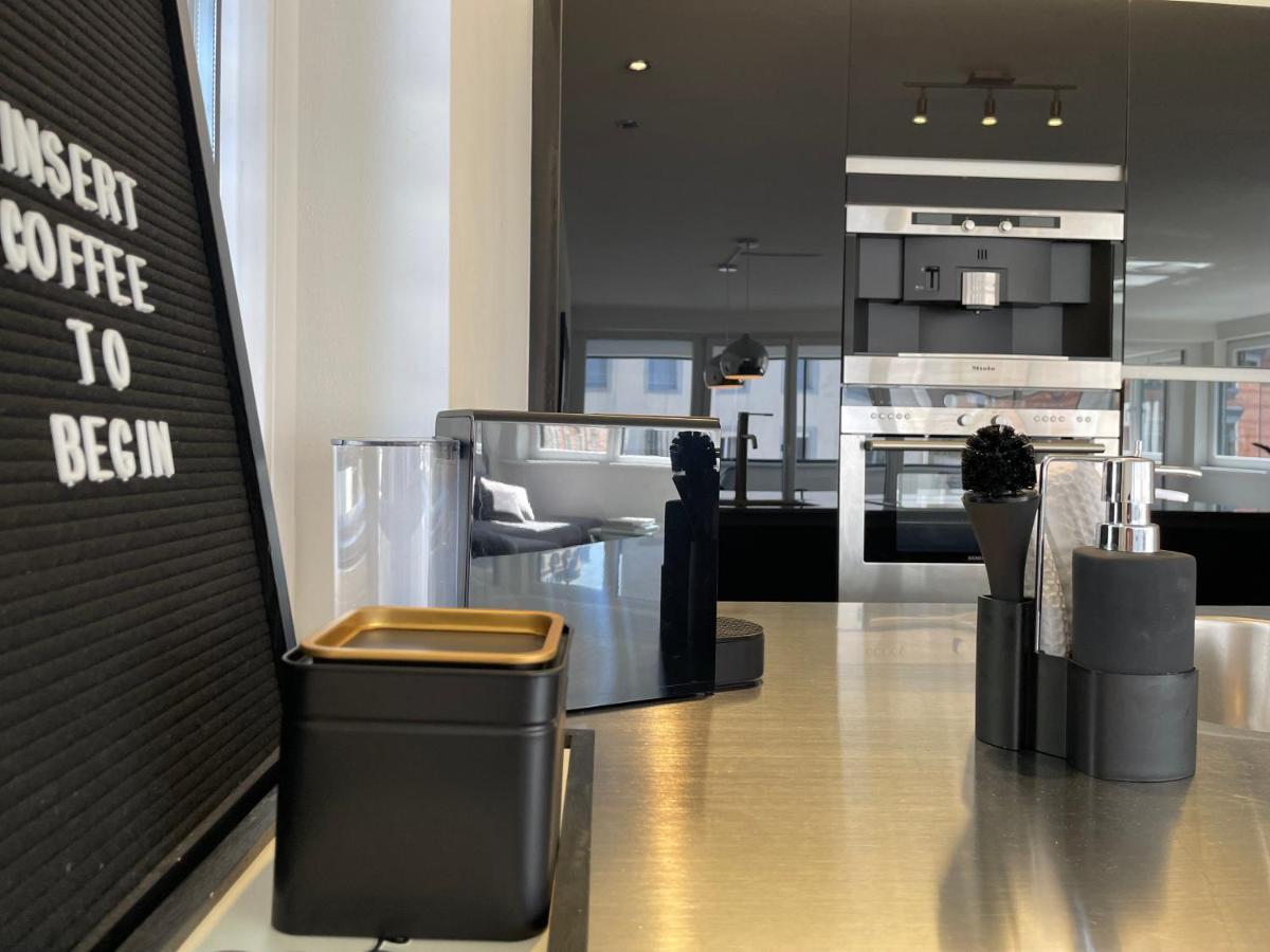 Moderne Stadtwohnung Inkl. Tiefgaragenplatz ブレゲンツ エクステリア 写真